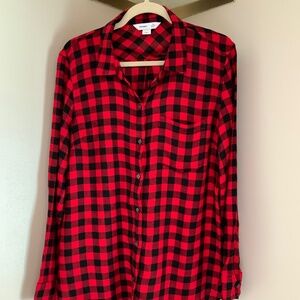 Old Navy Red Black L Buffalo Plaid Lightweight Button Down Classic Adventure